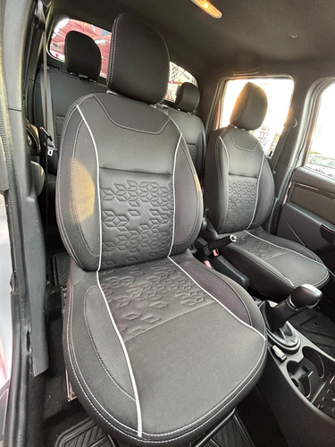Renault Duster Oroch 2.0 16v Intens Aut