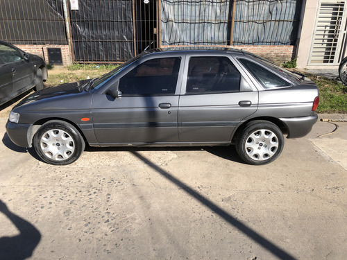 Ford Escort 1.8 Clx D