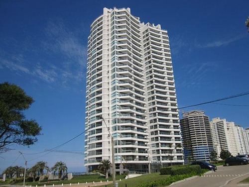 Apto, 2 Dorm, 2 Baños, Vista Al Mar, Parrillero Propio, Con Servicios