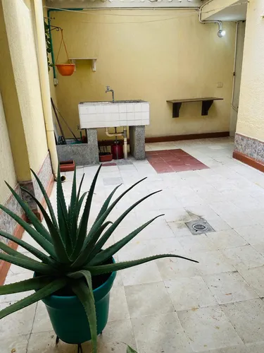 Vendo Casa Unifamiliar De Dos Pisos Barrio Los Alamos