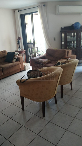 Imagem 3 de 9 de Apartamento A Venda Com 3 Quartos No Bairro Abraao Em Florianopolis - V-81775