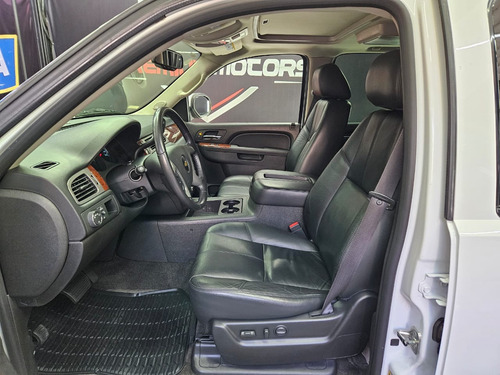 Chevrolet Tahoe E Suv Piel Cd 2a Fila Asientos 4x4 At