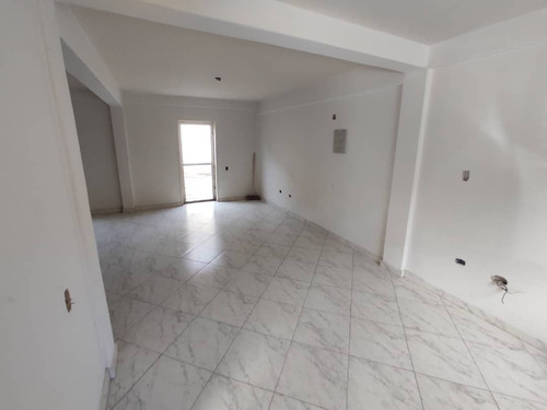 Imagen 3 de 12 de Townhouse De 3 Niveles En San Diego, Obra Blanca En Res. Aves Del Paraíso. LG