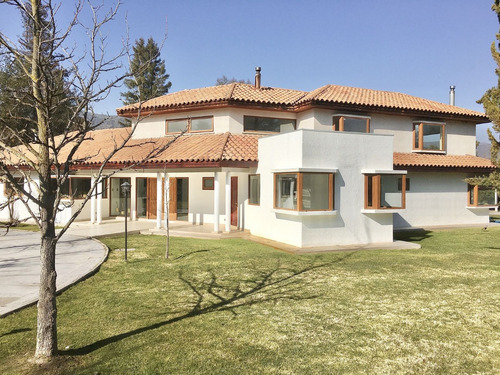 Fabulosa Residencia Como Nueva, Espectaculares Terminaciones