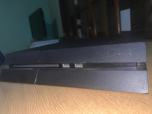 Imagen 2 de 10 de Play Station 4, 500gb, 2 Joystick + Fifa 21 + 10 Juegos