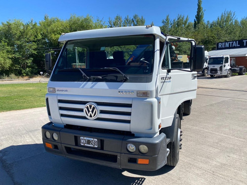 Imagen 5 de 10 de Volkswagen 17220 2013 Hidrogrua Pm 8 29000km Rentaltrucks