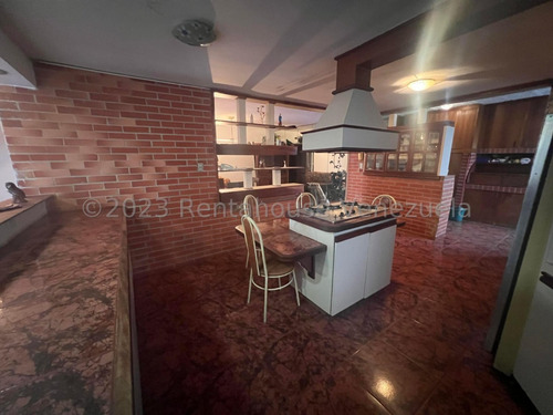 Hermosa Casa Adosada En Venta Ubicada En La Trinidad Aym 24-3766