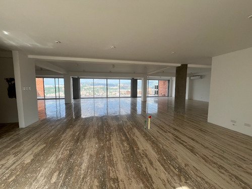 Vende Exclusivo Apartamento Con Terraza Y Vista Panorámica 360°, Urb. Colinas De Bello Monte, (sector Valle Arriba). Calle Cerrada Con Vigilancia, Edificio Boutique De Solo 3 Apartamentos, Privacidad.