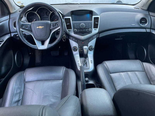 Imagem 8 de 15 de Chevrolet Cruze 1.8 Lt 16v Flex 4p Automático 2014