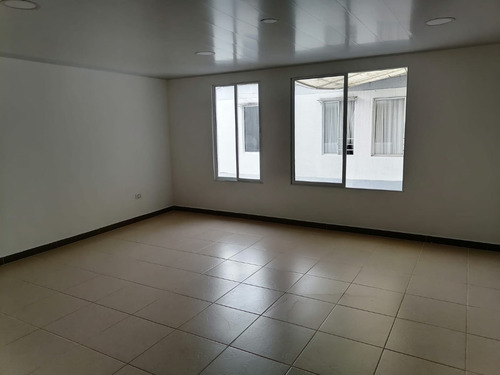 Imagen 5 de 23 de Venta Apartamento Amplio Y Recien Remodelado Edificio Cañaveralejo
