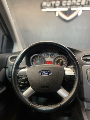 Ford Focus 2.0 16V FLEX 4P AUTOMÁTICO