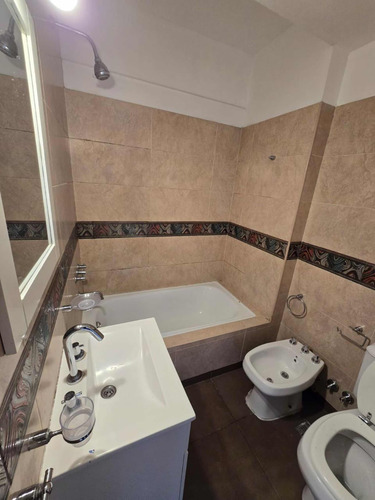 Departamento Semipiso 2 Ambientes Moron Sur. Dueño Vende