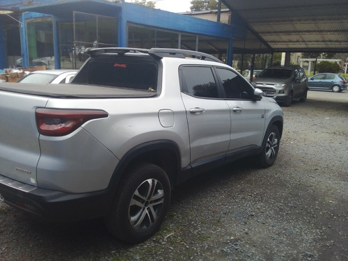 Imagen 4 de 7 de Fiat Toro 4x4