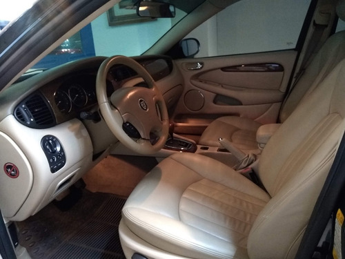 Imagem 15 de 15 de Jaguar X-type 2001