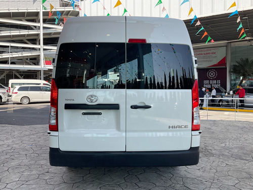 Toyota Hiace 2.7 Panel Super Larga Mt