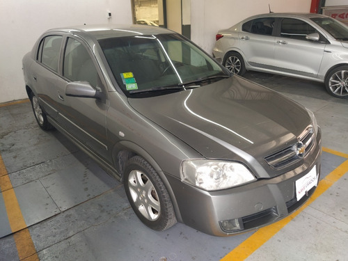 Chevrolet Astra Gl 2.0 2010 Blanco Iqy