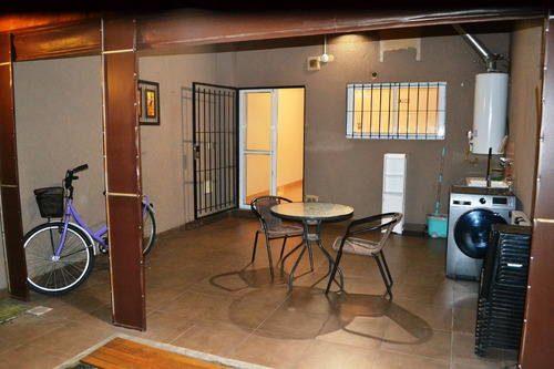 Imagen 11 de 12 de Duplex 4 Ambientes C/cochera-pileta-parrilla - Dueño Directo