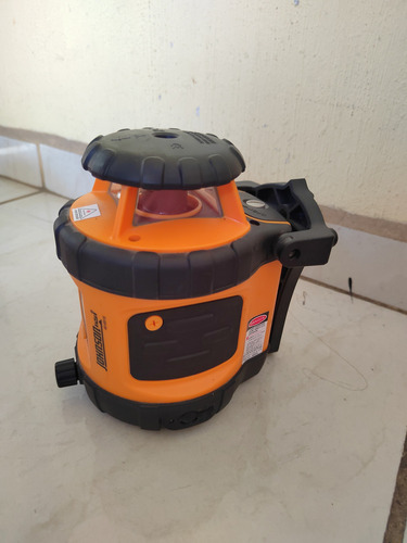 Nivel Láser Giratorio Johnson Autonivelable 40-6515 (Usado)