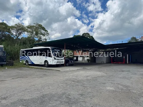 Potencial Terreno Con Dos Parcelas Unificadas. Cada Una De 1.500 M2. En Venta Los Teques / Jh