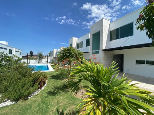 Casa En Venta En Oaxtepec