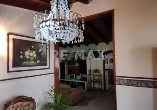 Imagen 6 de 10 de Casa En Urb. San Miguel. Calle 3 Antes De La Urb. San José