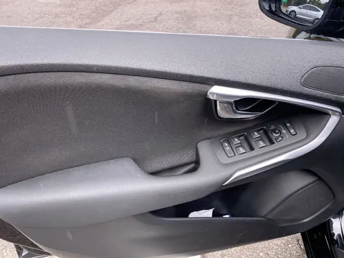 Volvo V40 1.4 T4 KINETIC AT