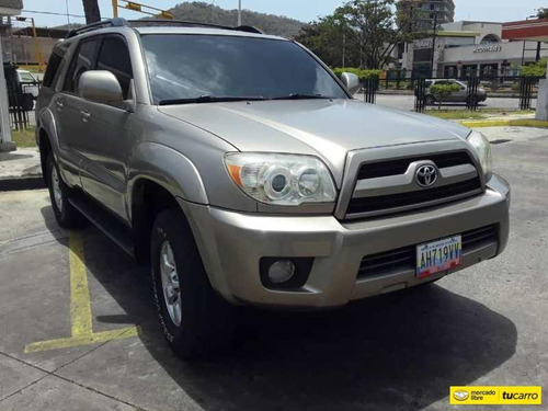 Toyota 4runner Sr5-automática
