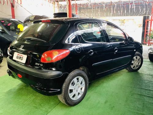 Peugeot 206 Hatch Presence 1.4 8v 2005
