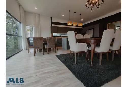 Casa Moderna En Altos De Las Palmas(mls#246252)