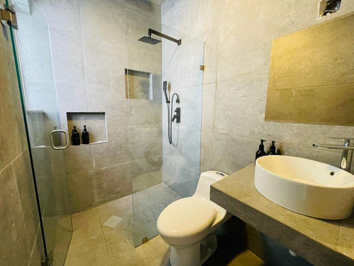 Residencia En Venta En Condado Del Valle, Metepec