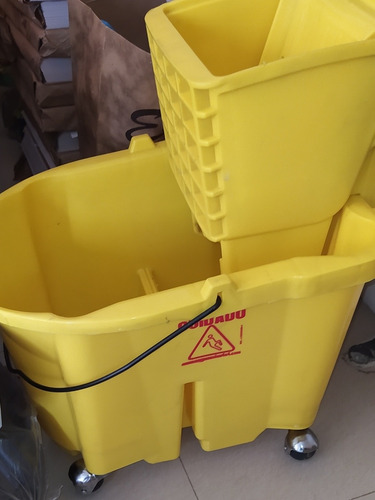 Tobo Exprimidor De Mopa Industrial