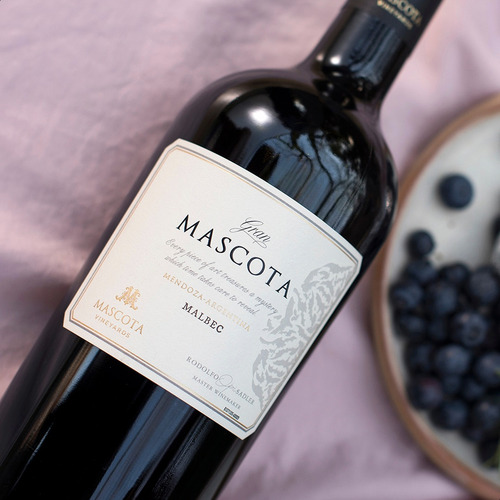 Vino Tinto Gran Mascota Malbec Vineyards - 01mercado