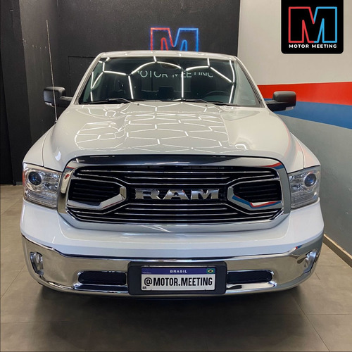 RAM Ram Classic 5.7 Laramie Cab. Dupla 4X4 Aut. 4P