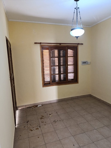 Casa En Alquiler En Merlo Sur