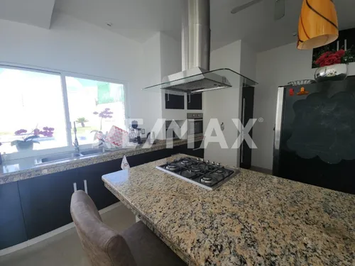Casa En Venta En Fraccionamiento Real De Oaxtepec