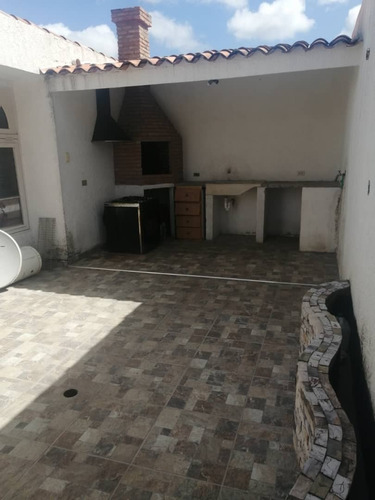 Imagen 12 de 16 de Casa Urbanización Menegrande