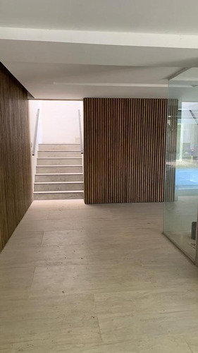 Imagen 2 de 17 de Departamento - San Isidro