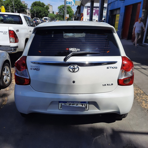 Imagen 4 de 5 de Toyota Etios 2017 1.5 Xls