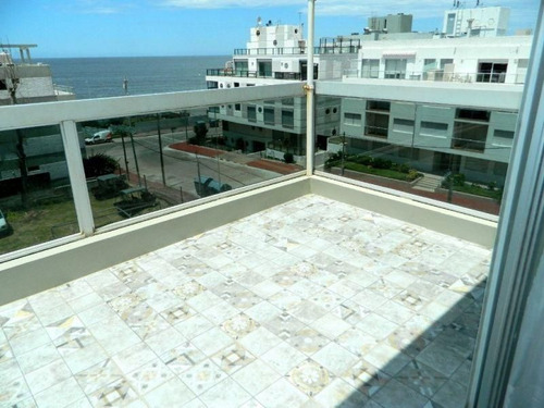 Apartamento En Venta De 2 Dormitorios En Peninsula