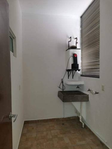 Casa De 3 Recamaras Y 3 Baños Completos En Conjunto Residencial Con Doble Filtro De Seguridad.