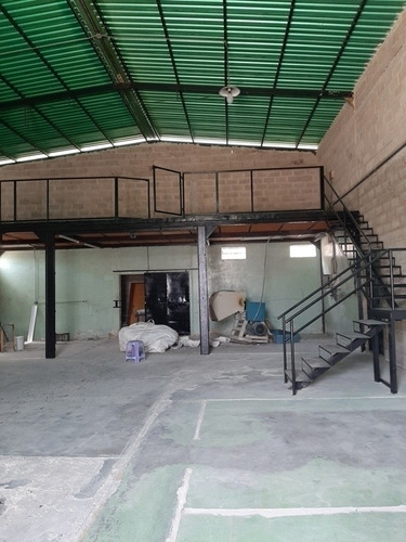 Imagen 2 de 10 de Galpon En Venta Guacara Marco Sevilla C417424 0414-417-4705