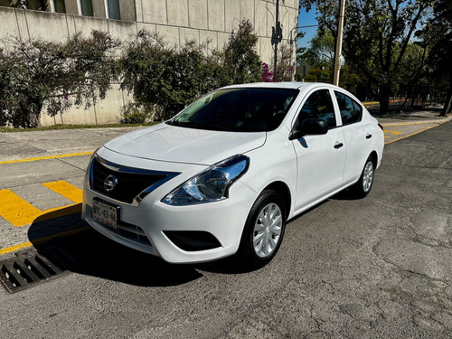 Nissan Versa 1.6 Drive Mt