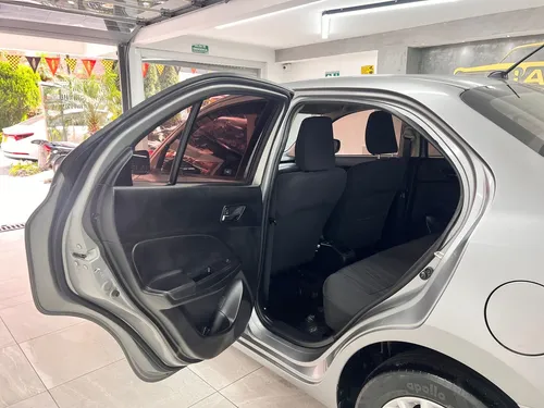 Suzuki Swift Dziere AT 2023