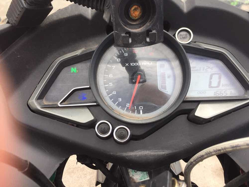 Bajaj Rouser 2018