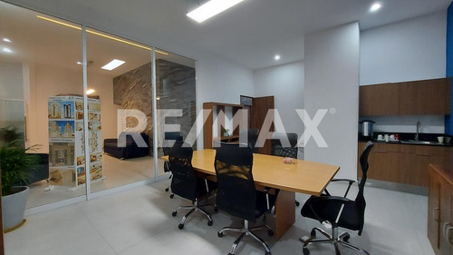 Imagen 24 de 26 de Venta De Departamento Torre Del Bosque - (2)