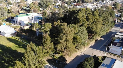 Imagen 10 de 11 de Amplios Lotes Con Servicios Y Arbolados En Calle Piaggio - 10 X 43