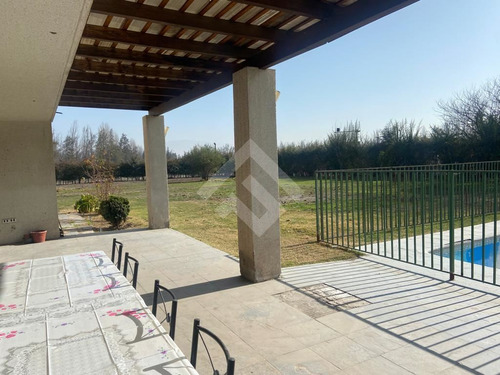 Casa En Venta De 3 Dorm Ampliable. En Chicureo