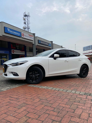 Mazda 3 2.0 Touring