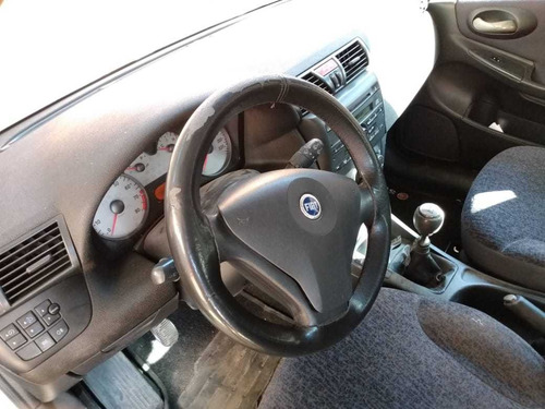 Imagem 6 de 8 de Fiat