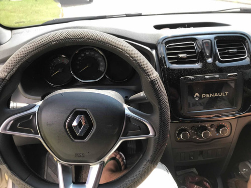 Imagem 3 de 9 de Renault Logan 2022 1.0 Zen 12v 4p